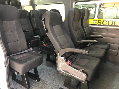 Peugeot Boxer 2020 Executiva 16 Lugares