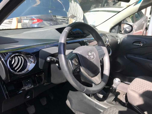 Toyota Etios 1.5 Xls 2015