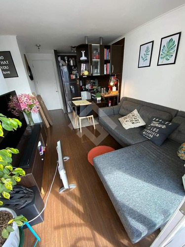 Departamento En Venta De 2 Dorm.2 Baños En Santiago