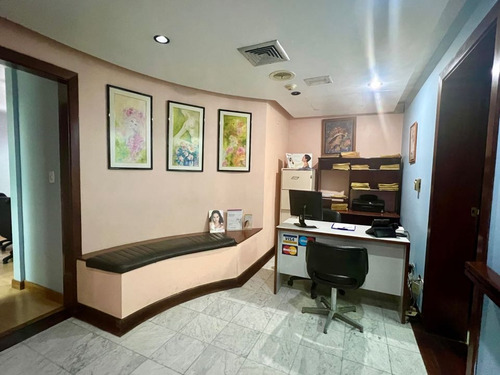 Imagen 9 de 26 de Venta Casa Comercial En Esquina Los Palos Grandes 376m2