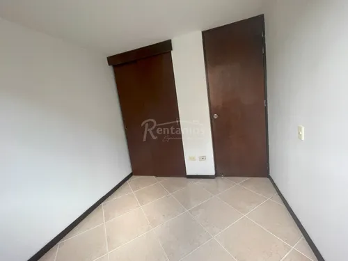 Apartamento En Arriendo En Camino Verde. Cod A776111