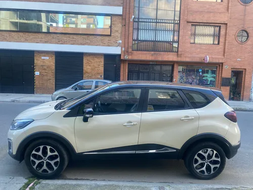 Renault Captur 2.0 Intens Automática