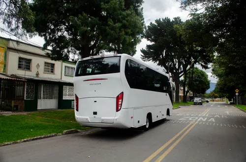 Dong Feng - Condor Carrocerías - Drr 43 Pasajeros