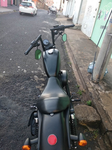 Imagem 8 de 9 de Harley Davidson 883