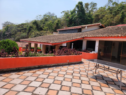 Quinta  Venta El Castaño  Aragua 