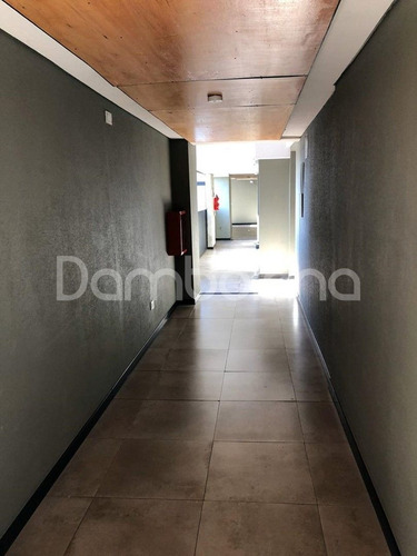 Departamento En Venta Ubicado En Moreno, Moreno