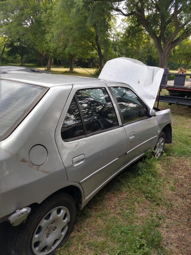 Peugeot 306 Boreal 1.8 16v De Baja Total Para Repuestos