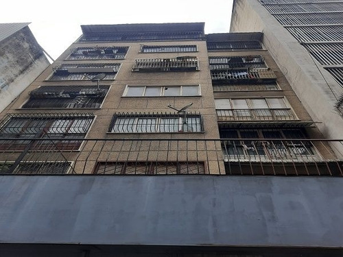 Vive La Experiencia Urbana En El Corazón De Caracas: Encantador Apartamento Tipo Estudio En Parroquia Catedral