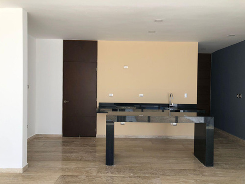 Casa En Venta Merida, Conkal En Privada, Modelo Premium Plus, Entrega Inmediata.
