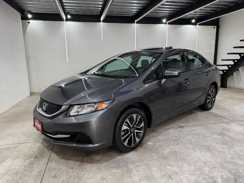 Honda Civic 1.8 Ex Sedan L4 . At
