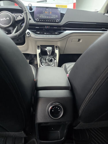 Kia Carens Version 1.4t Dct Ex Sport Año 2023