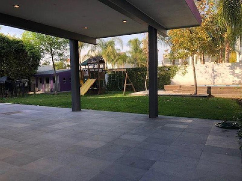 Imagen 3 de 30 de Residencia Con Alberca Propia En Privada En Juriquilla