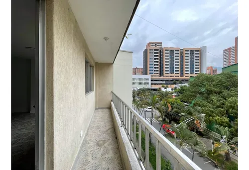 Apartamento En Arriendo Los Colores Medellín
