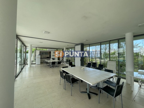 Imagen 27 de 30 de Excelente Apartamento Semi Piso En Venta!!