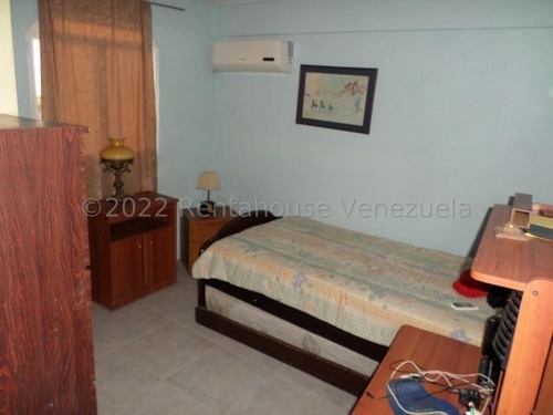 Imagen 16 de 30 de Casa En Venta En Fundalara Barquisimeto