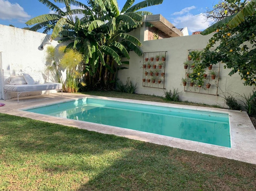 Imagen 11 de 20 de Casa Con 3 Dorm. + Jardin Y Piscina En Barrio Dalmine Viejo