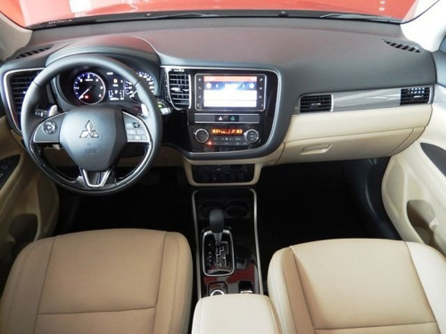 Imagem 7 de 12 de Mitsubishi Outlander Hpe-s 2.2 Di-d Awd, Oferta Exclusiva