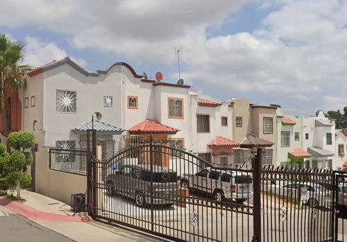 Casa En Remate Bancario En Jardines De Agua Caliente, Tijuana, Bc. (65% Debajo De Su Valor Comercial, Solo Recursos Propios, Unica Oportunidad)- Ijmo2