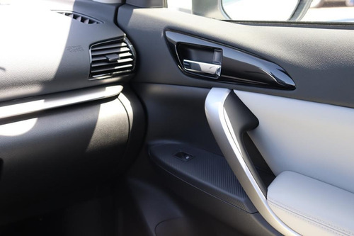 Imagen 7 de 17 de Mitsubishi Eclipse Cross 2023