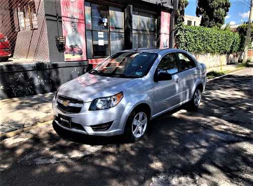 Imagen 1 de 14 de Chevrolet Aveo 2018 Lt