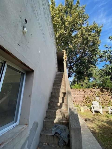 Imagen 4 de 9 de Venta- Casa 3 Ambientes Con Jardin Y Cochera