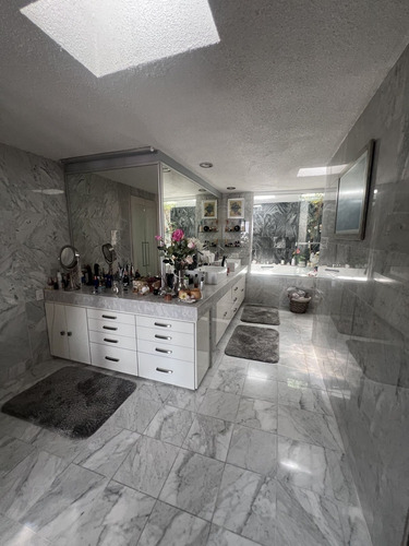 Hermosa Casa En Venta - Lomas De Tecamachalco - Ubicacion Privilegiada.