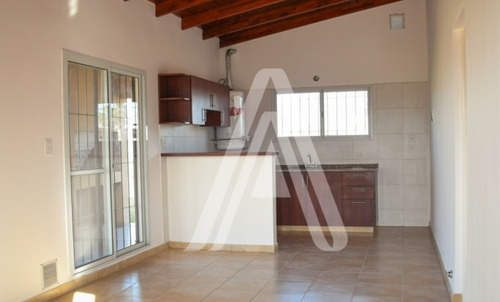 Imagen 2 de 7 de Casa Dos Dormitorios Campiña De Piñero