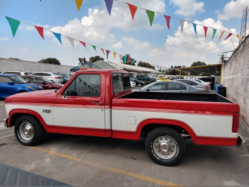 Imagen 2 de 15 de Ford F200