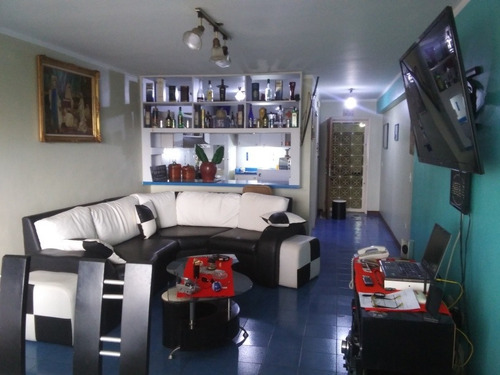Imagen 4 de 12 de Apartamento En Altagracia. Av Baralt Norte. Centro Rd A29
