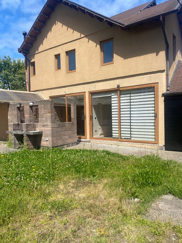 Se Vende Amplia Casa En Huertos Familiares