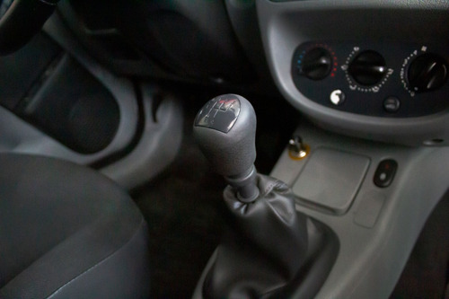 Renault Clio Authentique Pack Plus Nafta 2012 Gris