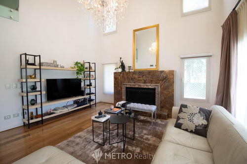 Casa En Venta 6 Ambientes En Barrio Dorrego Quilmes