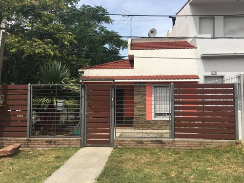 Muy Linda Casa Sobre Massini