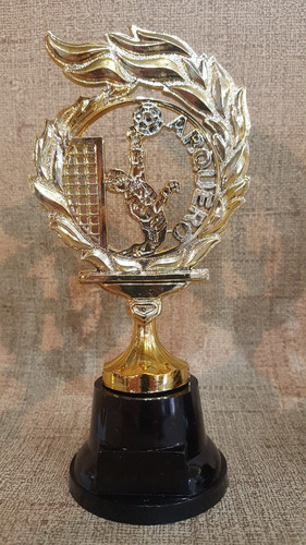 Trofeo Plástico Arquero Valla Menos Vencida 18cm Souvenir