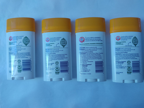 Desodorante Arm & Hammer Essentials Con Desodorante Natural