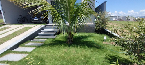 Casa Condomínio Fechado 2 Dorms Com Suite E Dois Ar Condicio