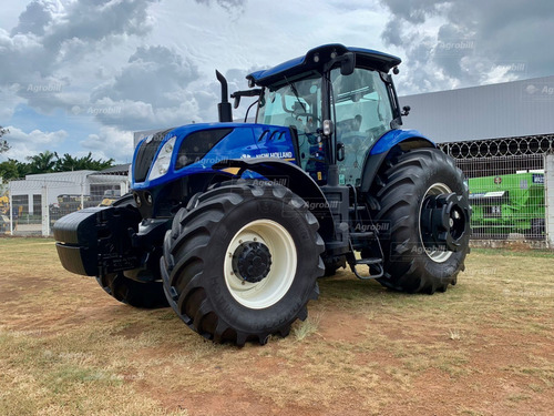 Imagem 1 de 12 de Trator New Holland T7240 4×4 Ano 2021 Com 670 Horas Seminovo