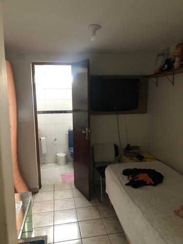 Oportunidade! 2 Casas Com 2 Dormitórios Cada Em Terreno Amplo De 355m² Ideal Para Moradia Ou Renda!