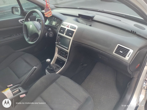 Imagem 8 de 12 de Peugeot 307 2010 1.6 Presence Pack Flex 5p