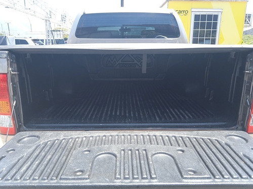 Imagen 7 de 12 de Toyota Hilux V6 4.0 4x4
