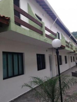 Imagem 3 de 14 de Vende Se Casa Em Condomínio No Centro, Em Mongaguá