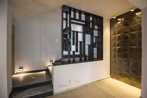 Casa De Lujo En Venta En Valle Real