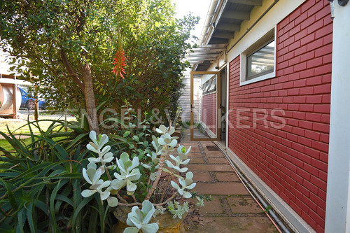 Venta De Casa En Los Claveles.algarrobo..