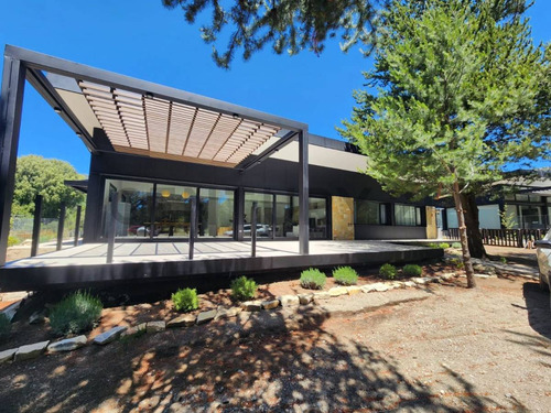 Casa En Venta - Bariloche- Club De Campo Dos Valles
