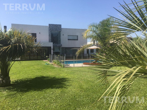 Casa En Venta : Canning : Malibu