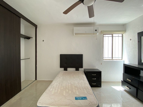 Casa Amueblada En Renta/venta En Las Americas Ii