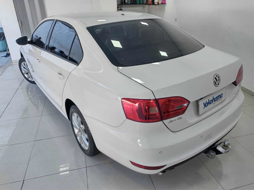 Imagem 4 de 14 de Volkswagen Jetta 2013 2.0 Comfortline Flex 4p Automática