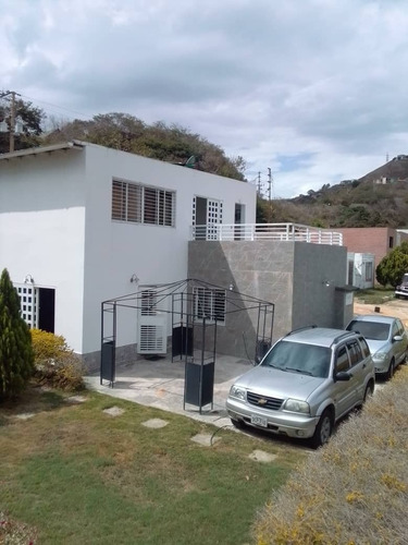 Se Vende Casa Quinta 450m2 Bosques De La Lagunita