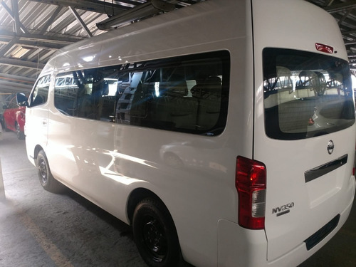 Imagen 2 de 14 de Nissan Urvan 15 Pasajeros 2019 Paq Seguridad