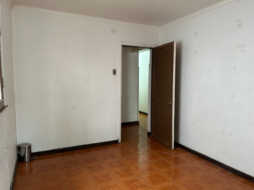 Acogedora Casa Sólida De Un Piso, Excelente Sector De Ñuñoa